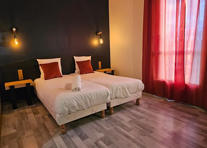 Art & Millesimes Otel *