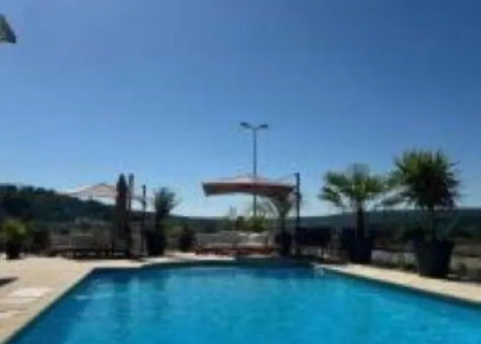 Otel Art & Millesimes