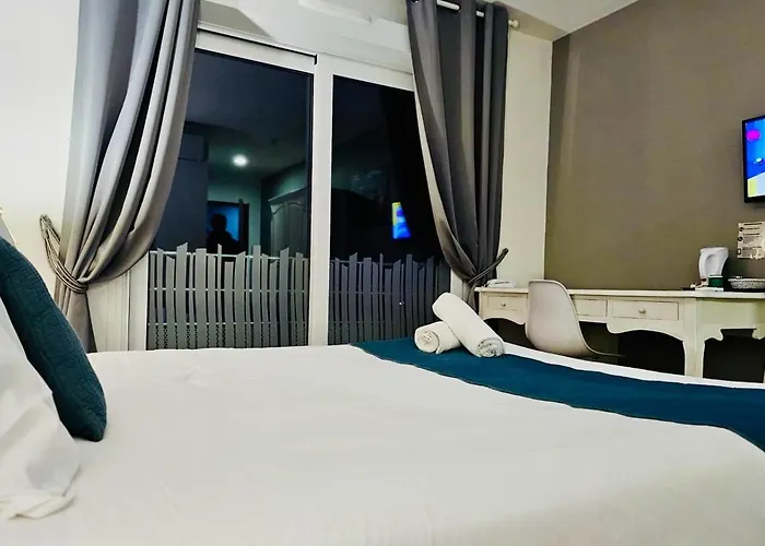 מלון Art & Millesimes