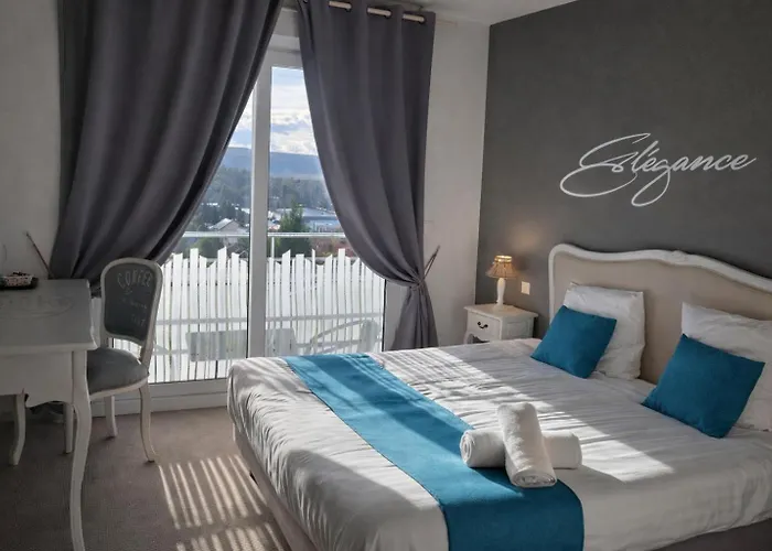 Art & Millesimes Otel *