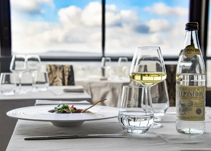 Art & Millesimes מלון